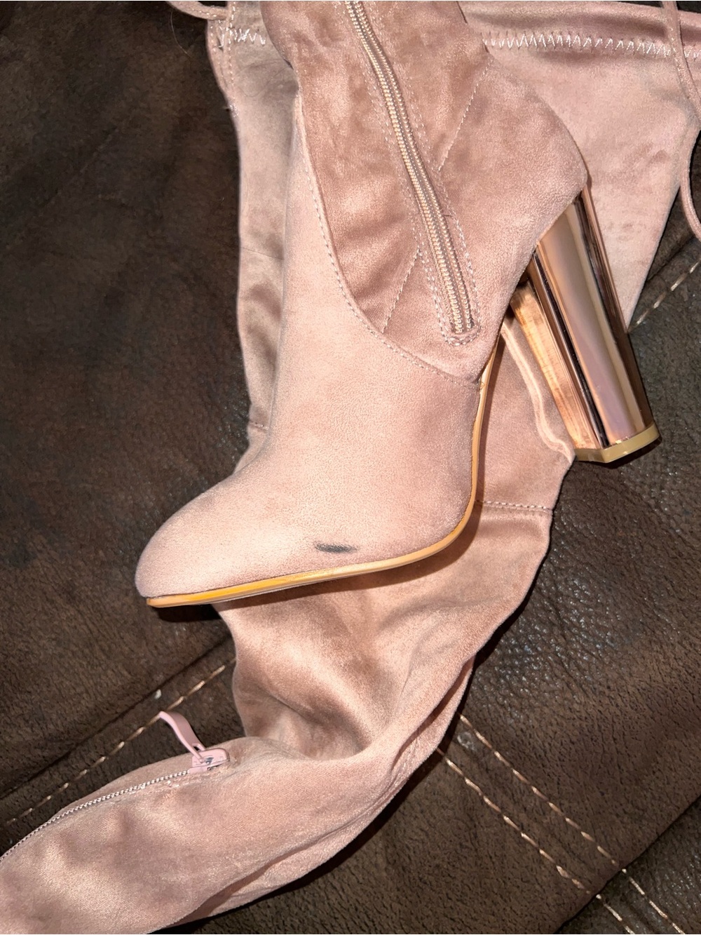 NEW Over-the-Knee Suede Boots in Dusty Pink with Metallic Block Heel - Picture 4 of 4